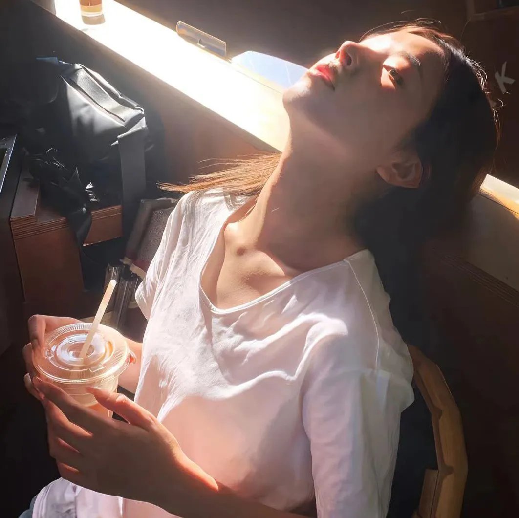 之前的女孩
